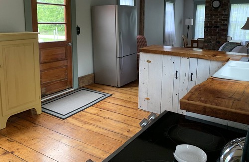 Blue Hill Cottage | Pleasant Cottage and Garden -near Acadia National Park