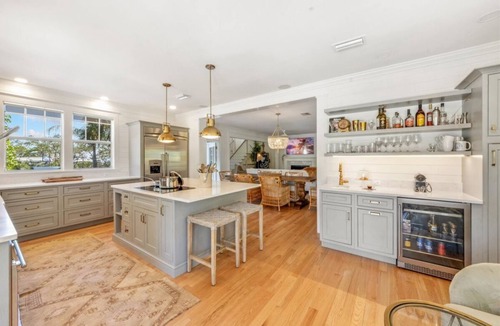 Anna Maria House | Pool*Hot Tub*Tiki Bar*Pickleball Court*Dock