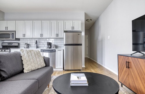 Lakeview Apartment | Premium Lakeview 2BR w/Patio, W/D, walk to Wrigley Field, by Blueground