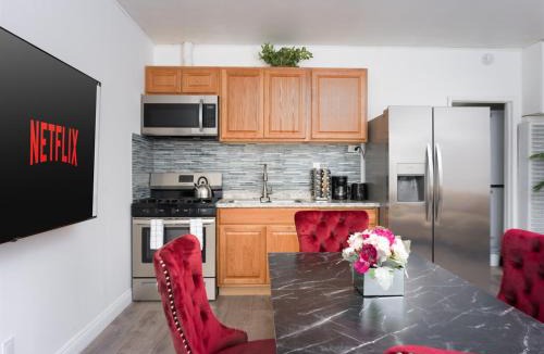 Simi Valley Apartment | Private 1BR w Yard & King Bed Simi Valley