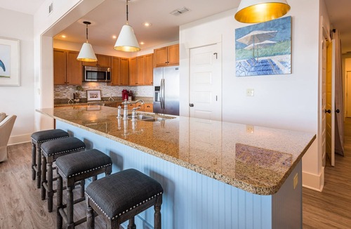 Lakeside at Blue Mountain Beach Condo | PRIVATE BEACH ACCESS, Sleeps 10