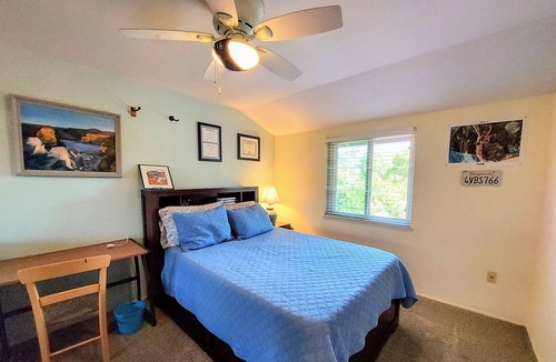 Encinitas House | Private Bedroom with shared Bathroom in New Encinitas - 1 Roommate