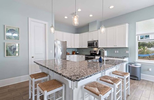 San Juan House | Private Heated Pool ,4 Bikes, Steps to the Beach!