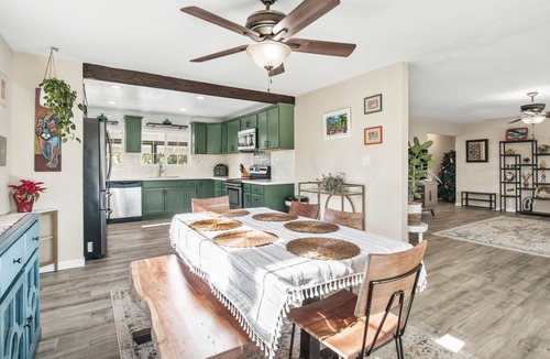Vista House | Private Hilltop Haven - Hot Tub/Game Room — 10mi to Beach & Legoland