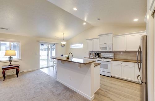 Middleton House | Private Suburban Hideaway 10 Mi to Dtwn Nampa!
