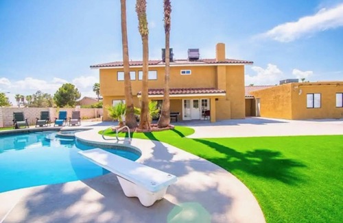 Villa Bonita Estates House | Private Two Bedroom, Two TVs, One Bathroom Casita!