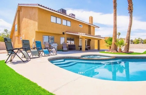 Villa Bonita Estates House | Private Two Bedroom, Two TVs, One Bathroom Casita!