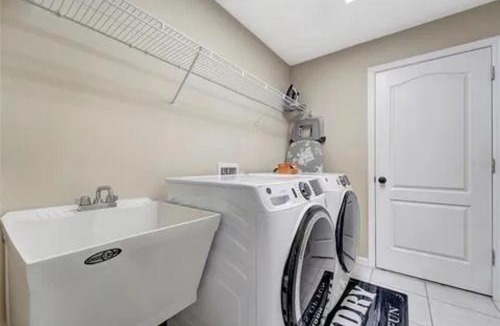 Fruitville Apartment | Professional Stay