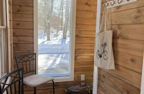 Camden House | Pura Vida | A Calm Apt Escape Minutes from Camden