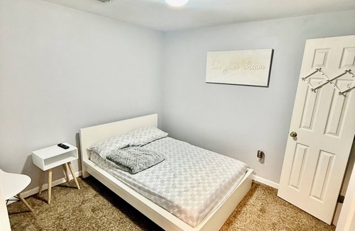 Leesburg House | Quaint 1-bedroom townhome with AC in charming Leesburg