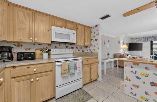 Ormond Oceanside Estates Condo | Quaint Oceanfront Condo