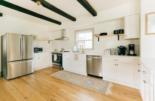 Manheim House | Quaint Vintage Reno in Manheim