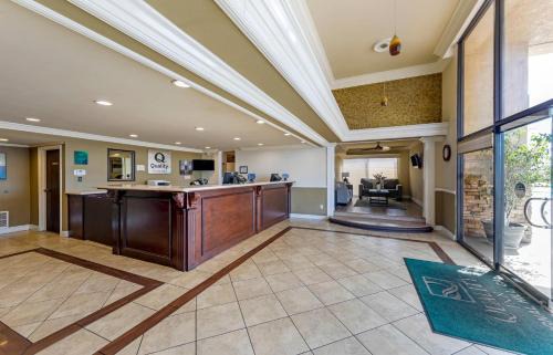Harbor Hotel | Quality Inn Long Beach - Signal Hill