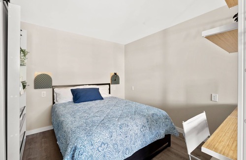 North Park Hotel | Quiet Room in Vibrant Neighborhood