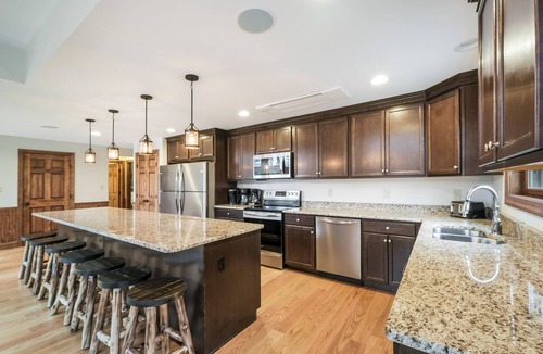 Lake Harmony Estates House | Rainier by PMR, 8BR, Elevator, Outdoor Fireplace, Double Kitchen, Sleeps 26