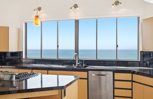Eastern Malibu House | Rambla Vista Estate- Malibu Ocean Views
