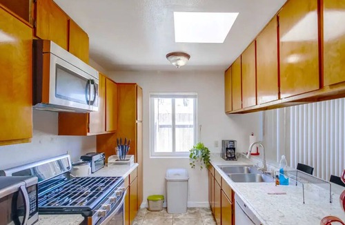 Imperial Beach House | Ranch Home with Gated Yard, Near Beach, 3BR - 2Bth