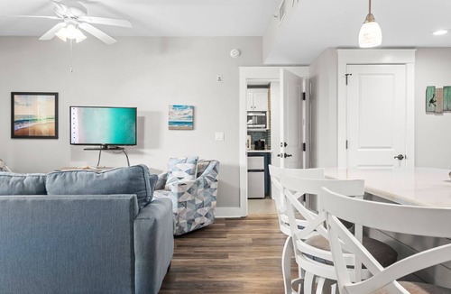 Baytowne Wharf Condo | Rates Reduced! Oversized Balcony, Lagoon Pool Views! Hot Tub, Beach Tram, Gym