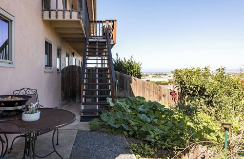 Point Loma Heights Apartment | Red Hawk Coastal Estate Guest Suite