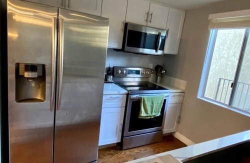 Jefferson Apartment | Relax in 2 bedroom apartment with AC in charming Culver City for WORLD CUP 2026