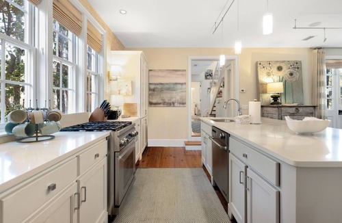 Watercolor House | Relaxation Station 30A - Beautiful Watercolor Home - Tesla Charging Station