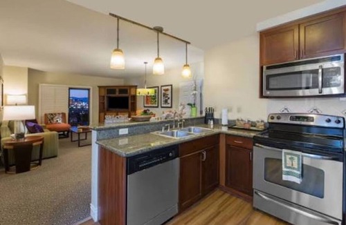 Las Vegas Resort | Relaxing 1-bedroom resort with AC in marvelous Las Vegas