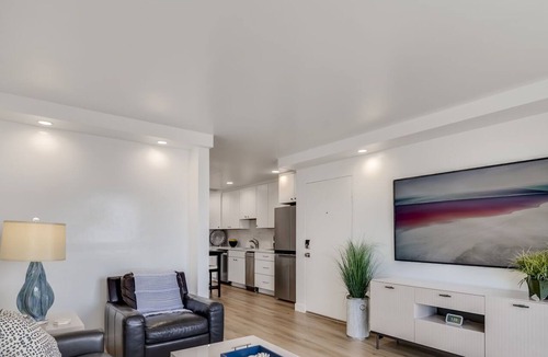 Mission Beach Condo | Remodeled Beachfront Mission Beach Condo on the boardwalk with Amazing Views!