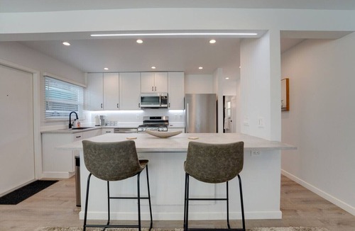 Roseville - Fleet Ridge Apartment | Renovated 1BR in Point Loma Near Harbor & Airport