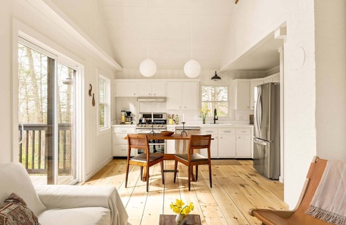Belfast House | Renovated woodland home with lovely deck & firepit - minutes to Swan Lake