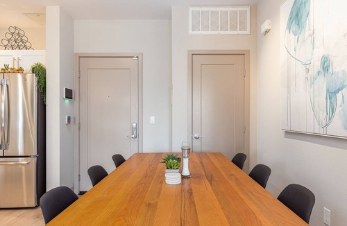 Fullerton Apartment | Resort-Style 2bed Condo 3 Miles to Disney