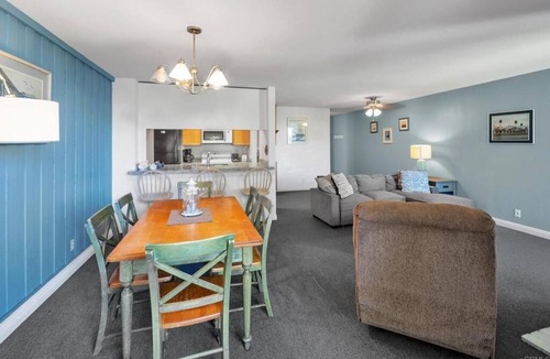 South Oceanside Condo | Resort Style * Pool+Hot Tub * Direct Beach Access