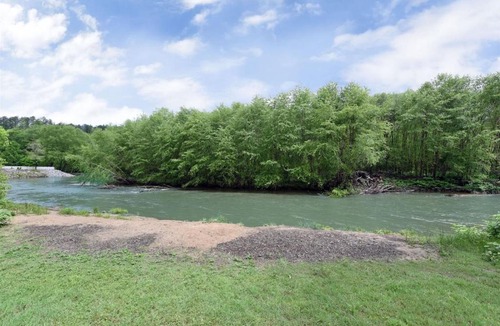 Copperhill House | River`s Edge- Ocoee Riverfront
