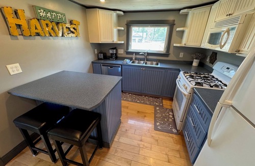 Brewer House | Riverfront House in Brewer. Perfect location for the traveling professional.