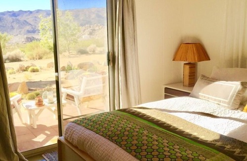Monument Manor House | RockHill Ranch-Joshua Tree Retreat, Secluded and Beautiful!