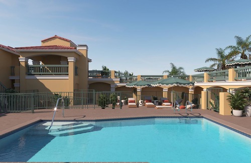 Diamond Crestview Hotel | Rooftop Ocean Views + Pool + Hot Tub | Walk to Beach + Galleries | The Mara