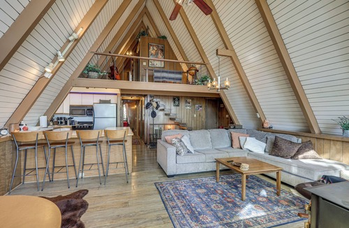Running Springs House | Running Springs Retreat: Ski, Hike & Relax!