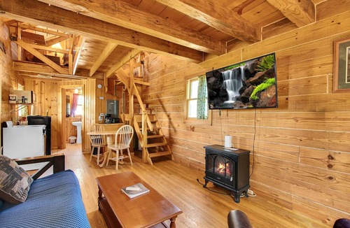 Savanna Cabin | Rustic River Cabin 2