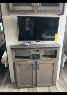Moreno Valley Other | RV3 private freeparking Netflix