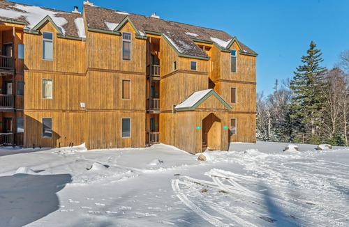 Rangeley Condo | Saddleback - South Branch 9-3 - ski-in/ski-out location