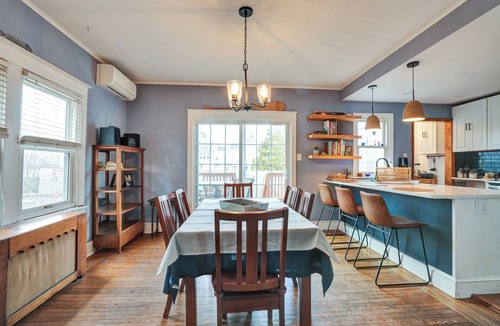 Phoenixville House | Sam's Place 3-BR townhome in welcoming Phoenixville