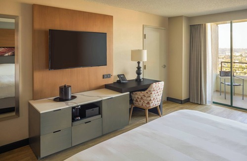 Mission Valley East Hotel | San Diego Marriott Mission Valley