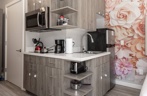 Old Town House | San Diego Staycation 🏠 WiFi + Cable TV - Discounts For Longer Stays
