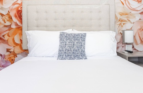 Old Town House | San Diego Staycation 🏠 WiFi + Cable TV - Discounts For Longer Stays