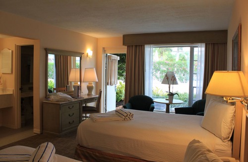 Sarasota Hotel | Sandcastle Resort At Lido Beach