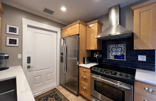 Southgate Apartment | Sarasota Cozy & Clean, Near #1 Beach Siesta in SouthGate Neighborhood