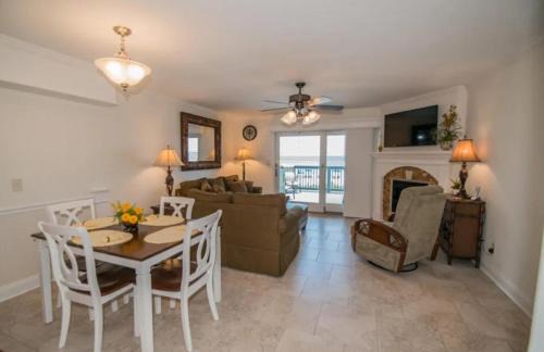 West Panama City Beach House | Seagull Villas #7 by Emerald Coast Retreats