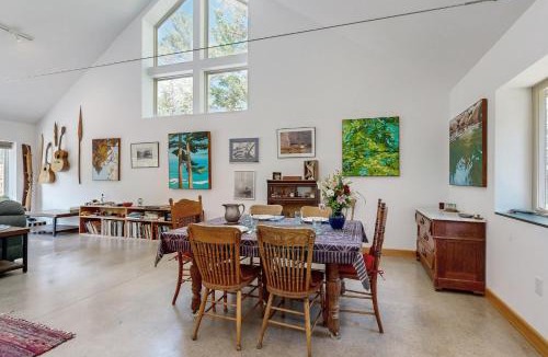 Ellsworth House | Secluded 2 BR Cottage w/Private W/D, WiFi & Patio
