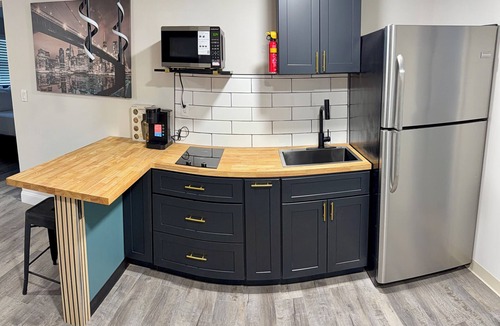 Orange Park Apartment | Secret Garden - Self Check-in - 1 bd, 1bath Elegant Apt/Studio
