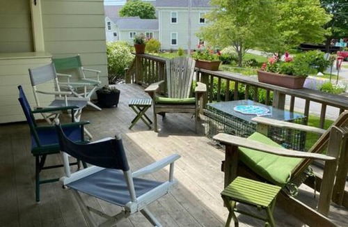 Vinalhaven House | Shirley's House-Beautiful In Town House