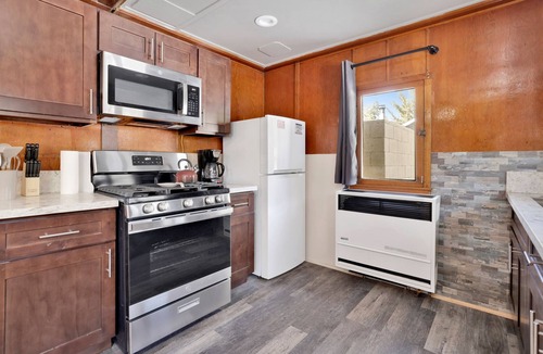 Big Bear Lake Cabin | Shore Acres Lakefront Lodge by Big Bear Vacations